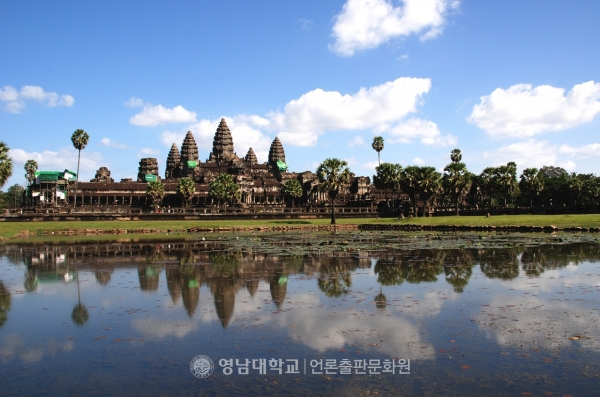 Angkor Wat Scenery (Provided by Pixabay)